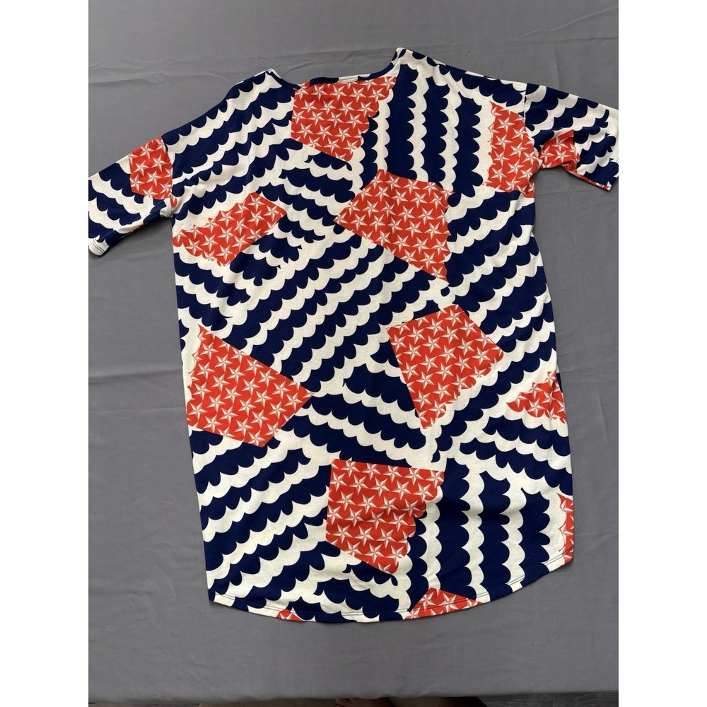 LuLaRoe Women's Patterned Tunic Shirt Comfy Great With Leggings NWT - Size S - Picture 2 of 6